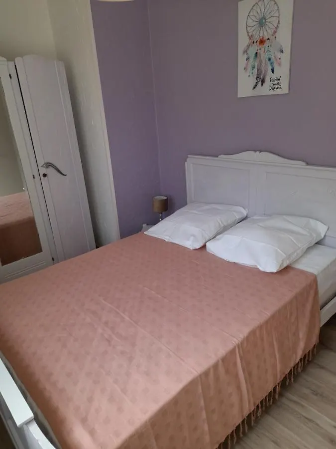 Aux Doux Refuges De La Muse Appartement Montjaux 0*,
